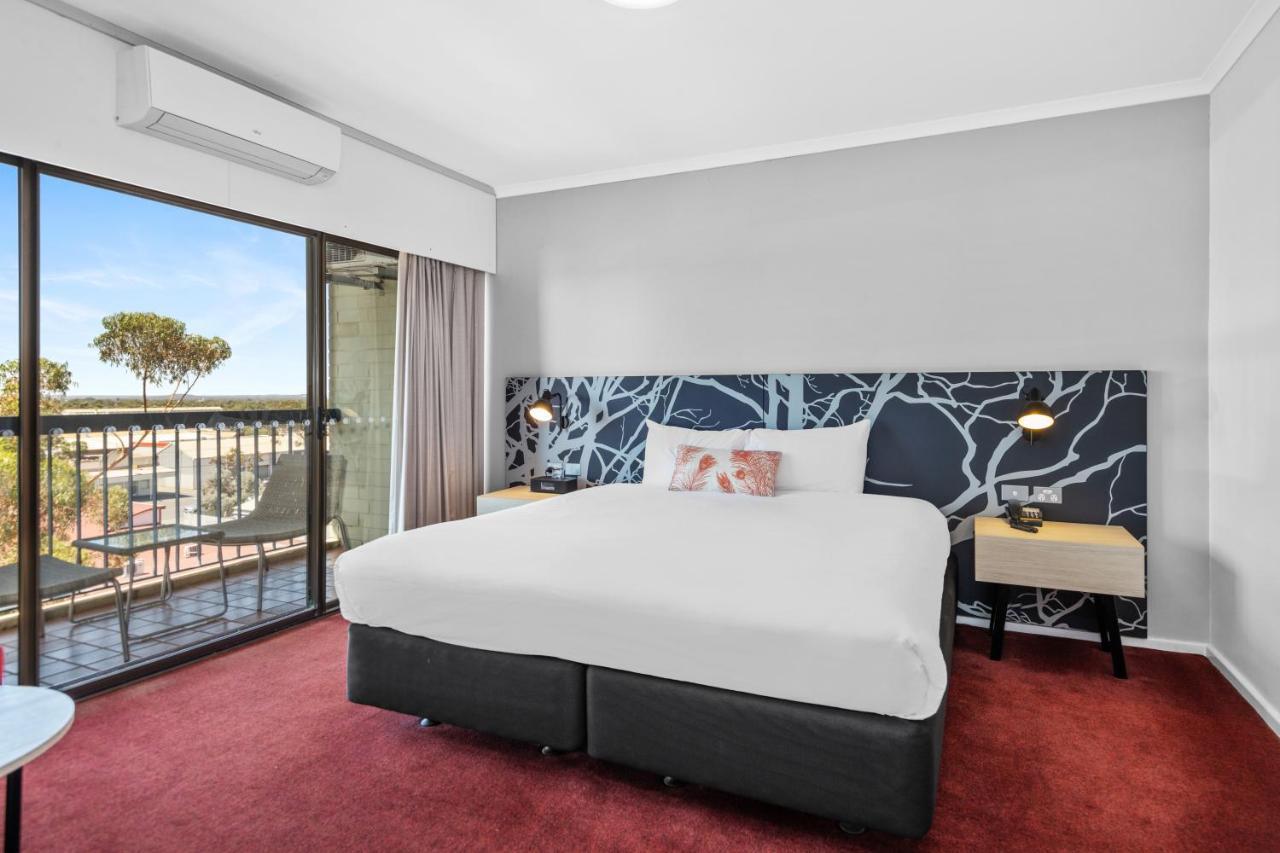 The Plaza Hotel Kalgoorlie Zewnętrze zdjęcie